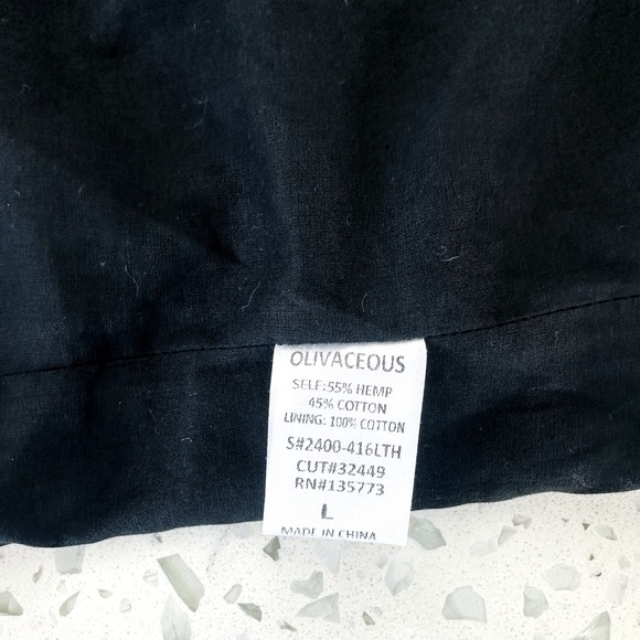 NWT, Bobbles & Lace, Get in Line Black Linen Top, Size L - Picture 6 of 6